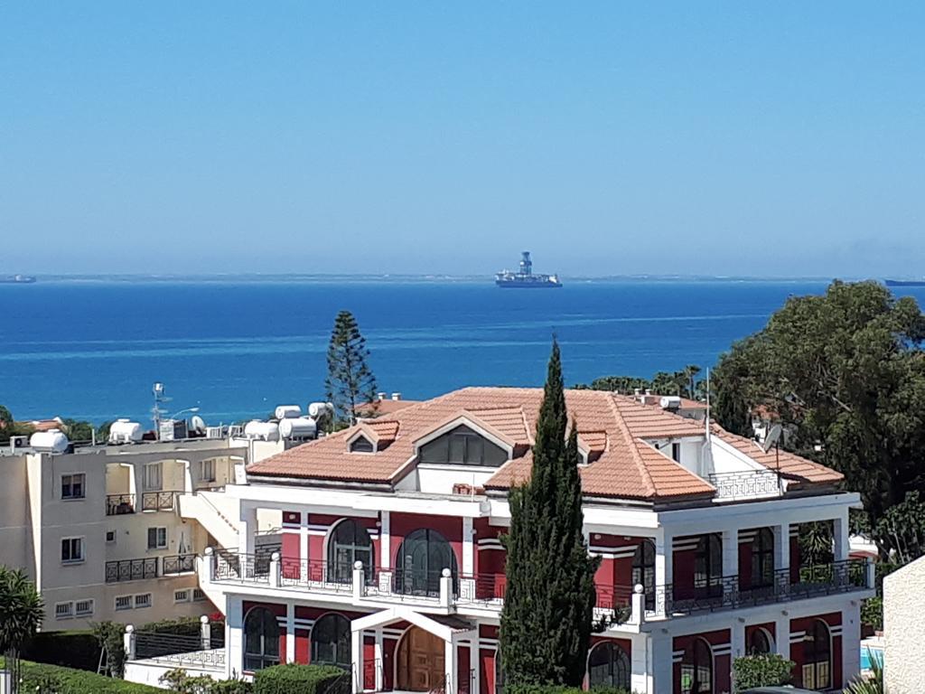 Ferienwohnung Bayview Terraces Limassol Exterior foto